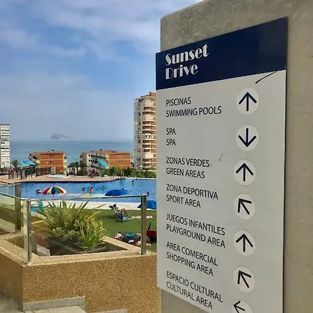 Sunset Drive Septimo Cielo